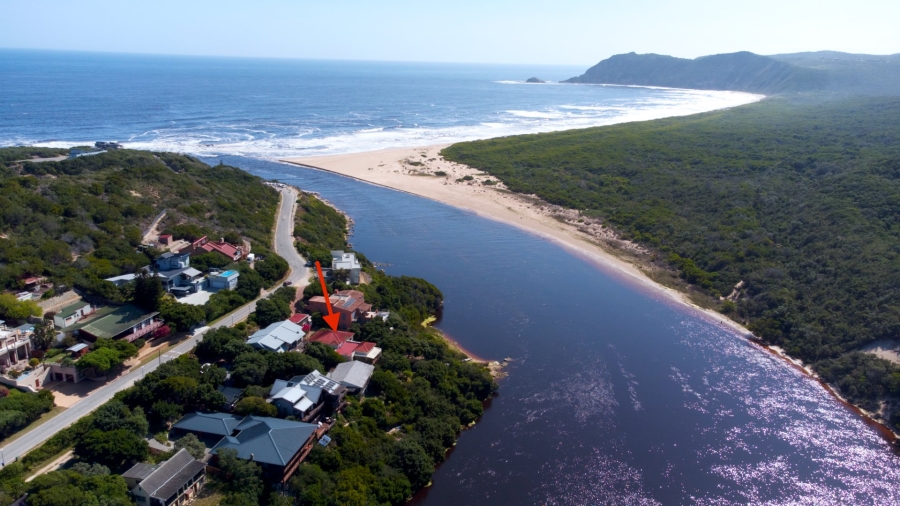 4 Bedroom Property for Sale in Kingfisher Creek Western Cape